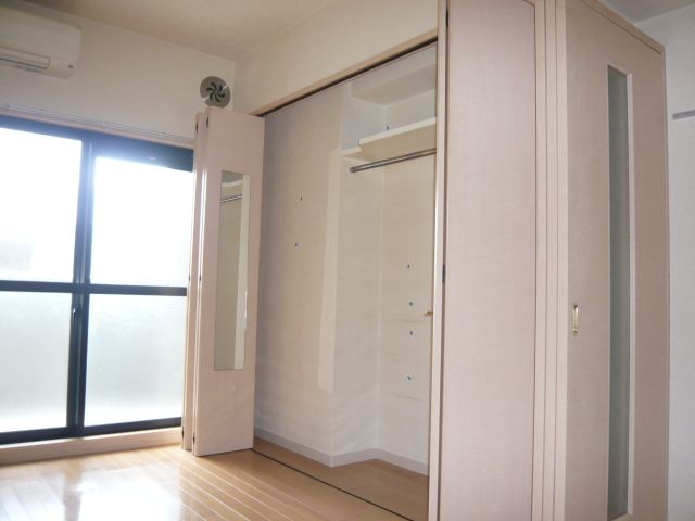 収納　クローゼット