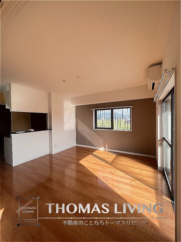 居室・リビング　人気のカウンターキッチンタイプです。