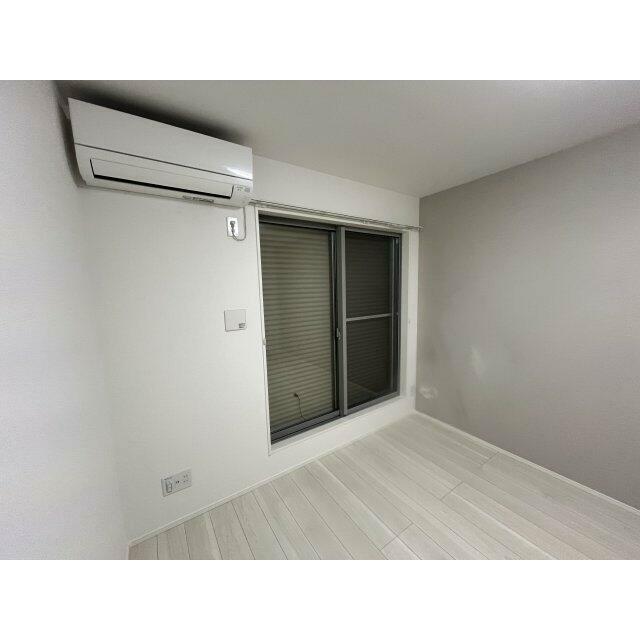 居室・リビング　同棟別室