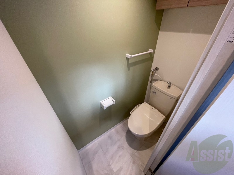 トイレ　ウォシュレット機能がついたトイレ。安心して使用できますね。