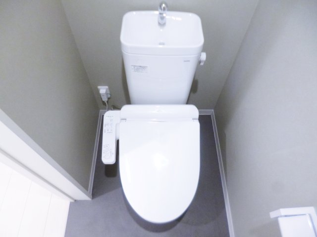 トイレ　※このお写真は同物件の別のお部屋のお写真です。現状優先