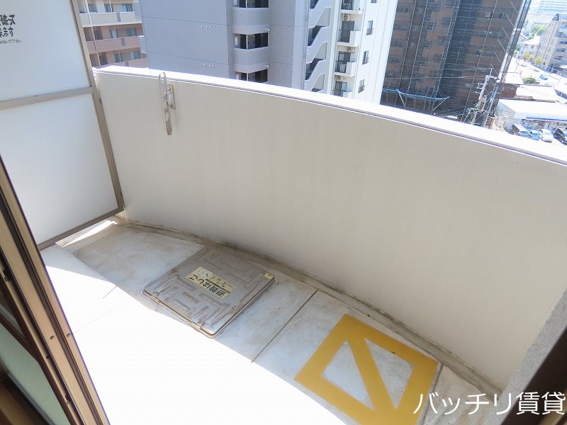 バルコニー　同型タイプの為、現状を優先致します。