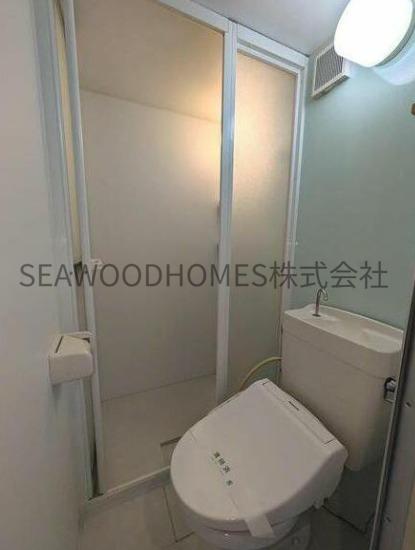 トイレ　温水洗浄便座で冬もひんやりしません。