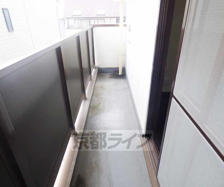 バルコニー　スペースが広いです