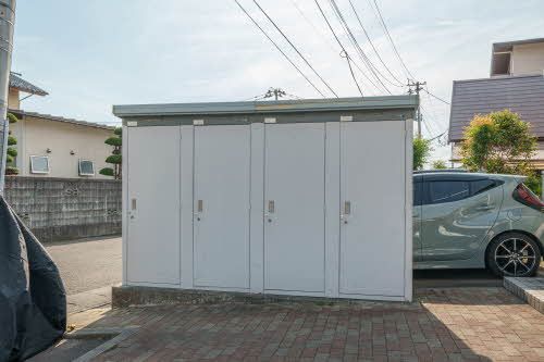 建物外観　ストッカー