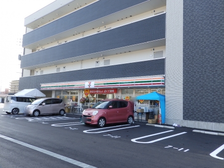 コンビニ　セブンイレブン吉敷中東店（コンビニ）まで407m