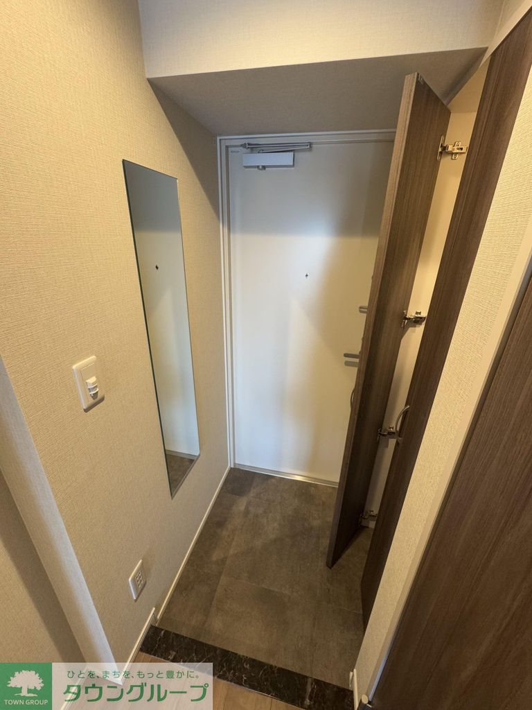 玄関　エントランス