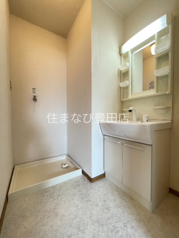 洗面設備　同型別部屋写真