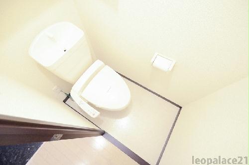 トイレ　同タイプの物件写真です。