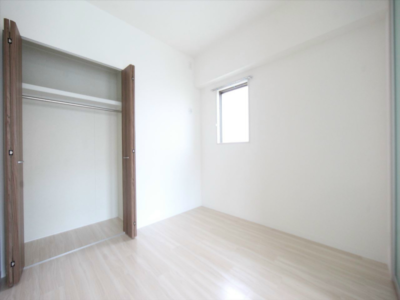 その他　洋室4.5帖　クローゼット付（収納充実してます）