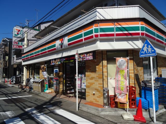 コンビニ　セブンイレブン（コンビニ）まで340m