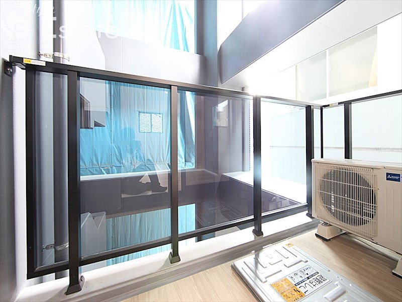 バルコニー　バルコニー