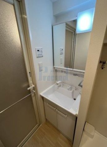 洗面設備　使いやすい独立洗面台☆