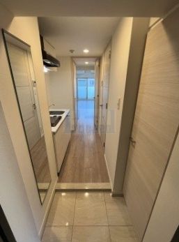 玄関　広々とした玄関部分