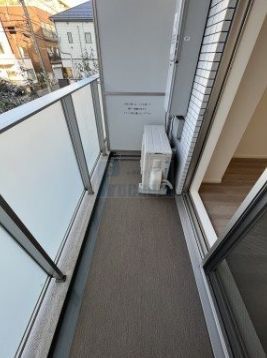 バルコニー　うれしいバルコニー付き！