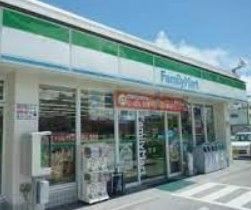 コンビニ　ファミリーマート赤羽西六丁目店（コンビニ）まで290m