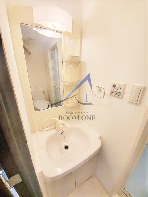 洗面設備　洗面台です。