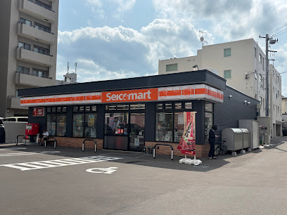 コンビニ　セイコーマートとらや店（コンビニ）まで382m