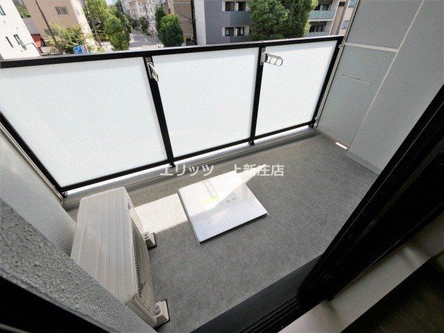 バルコニー　バルコニー