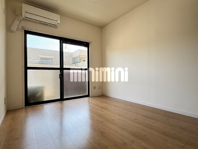 その他設備　エアコンつき