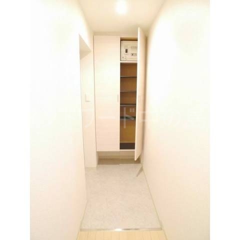 玄関　詳細は、ウィンドワード中の島までご相談下さい。