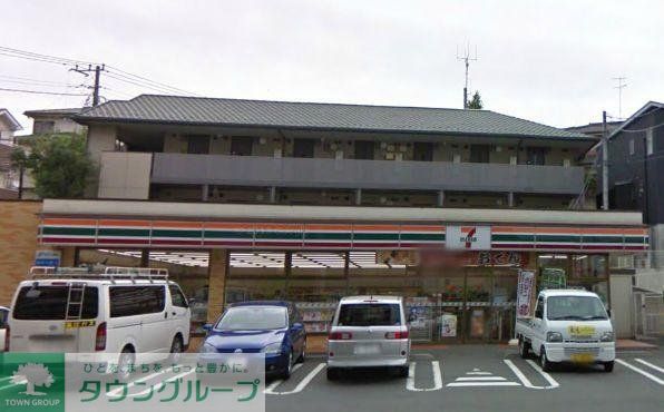 コンビニ　セブンイレブン横浜白山２丁目店（コンビニ）まで412m