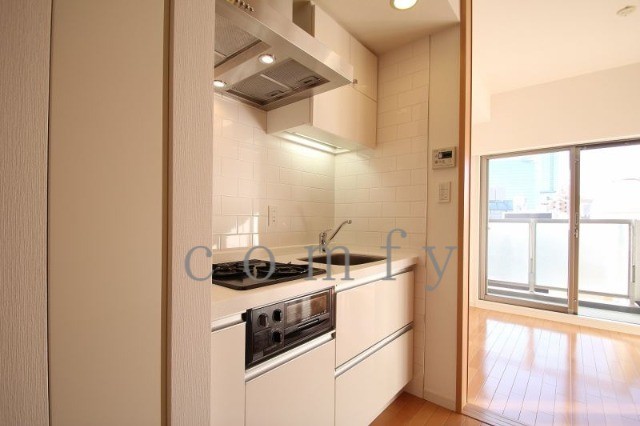 キッチン　グリル付きガスキッチン