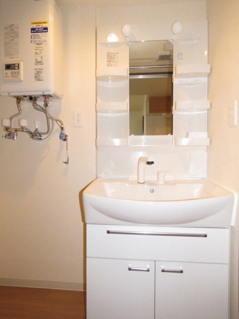 洗面設備　洗面化粧台付き♪