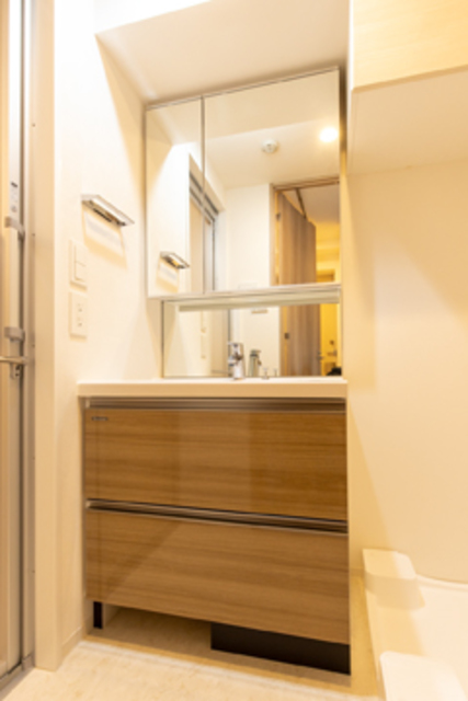 洗面設備　※写真は同タイプ住戸です。