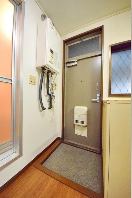 玄関　シューズボックスあります♪