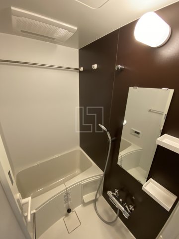 バス・シャワールーム　ドゥーエ天満橋　バスルーム