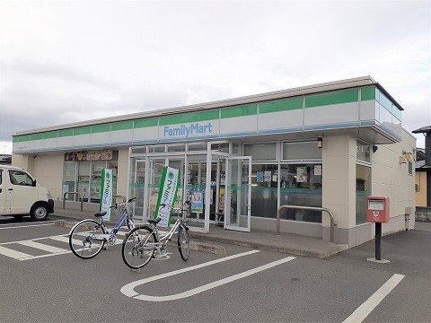 コンビニ　ファミリーマート北上黒沢尻店（コンビニ）まで750m