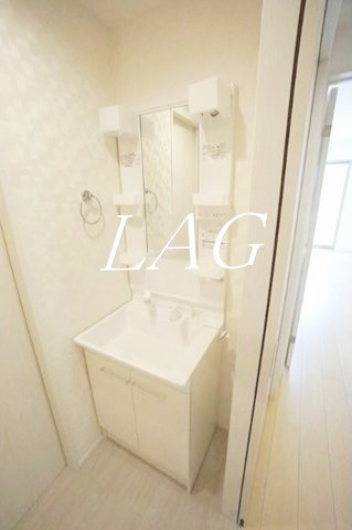 洗面設備　独立洗面台です。