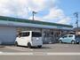 コンビニ　ファミリーマート　西条喜多川通り店（コンビニ）まで401m