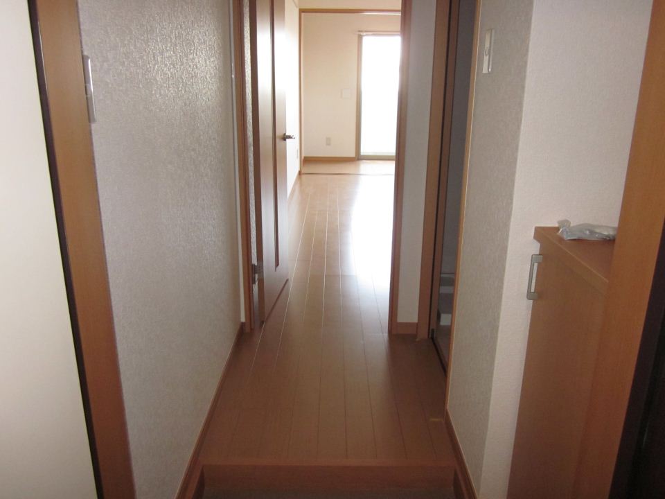玄関　シューズボックスあります