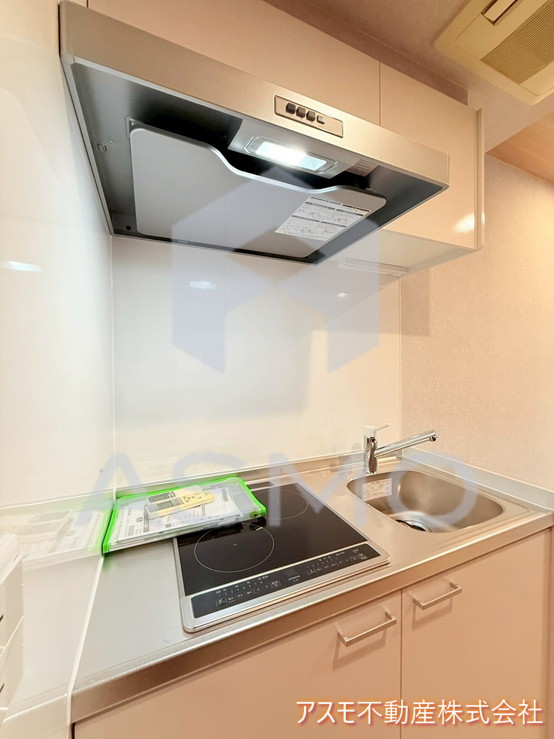 キッチン　※建物内別間取参考写真