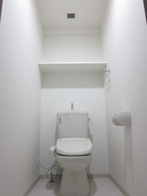 トイレ　ウシュレット付き