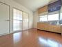 居室・リビング　ダイニングキッチン６帖　窓があり明るいキッチン♪