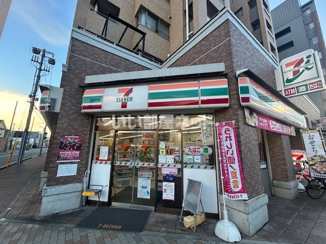 コンビニ　セブンイレブン　神戸ウィングスタジアム店（コンビニ）まで733m