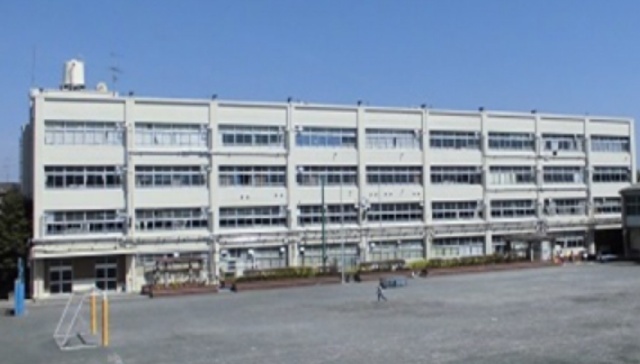 小学校　横浜市立中丸小学校（小学校）まで238m