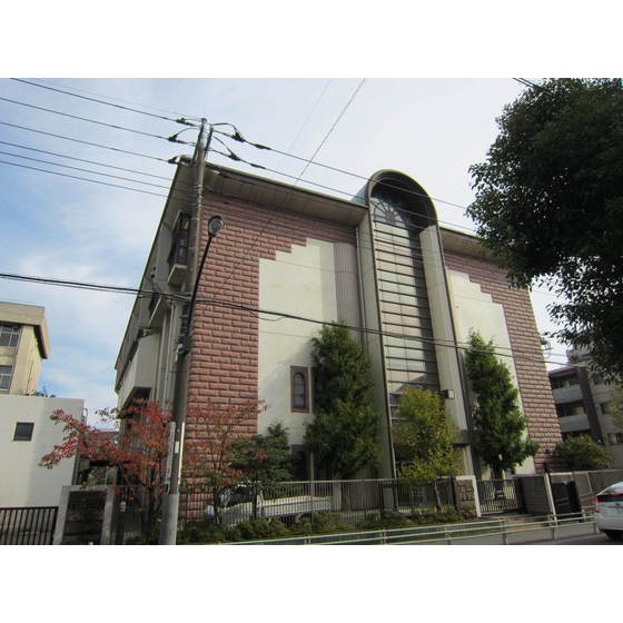 中学校　大田区立大森第十中学校（中学校）まで830m