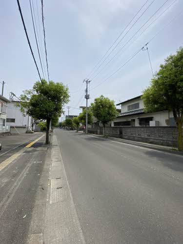 建物外観　アパート前道路