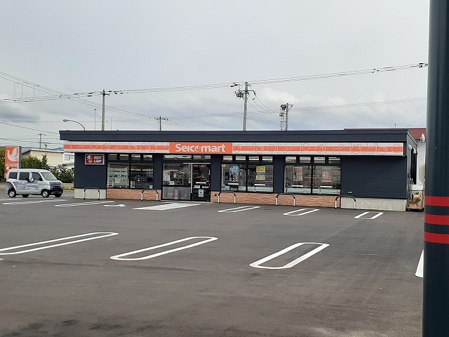 コンビニ　セイコーマート滝川東町店（コンビニ）まで650m