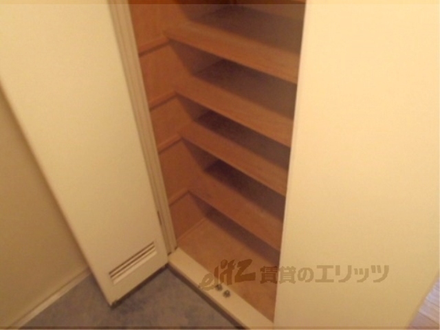 収納　下駄箱