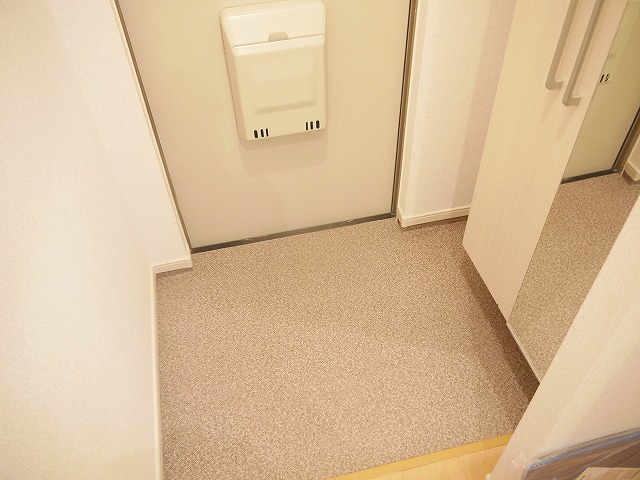 玄関　シンプルで使いやすい玄関です