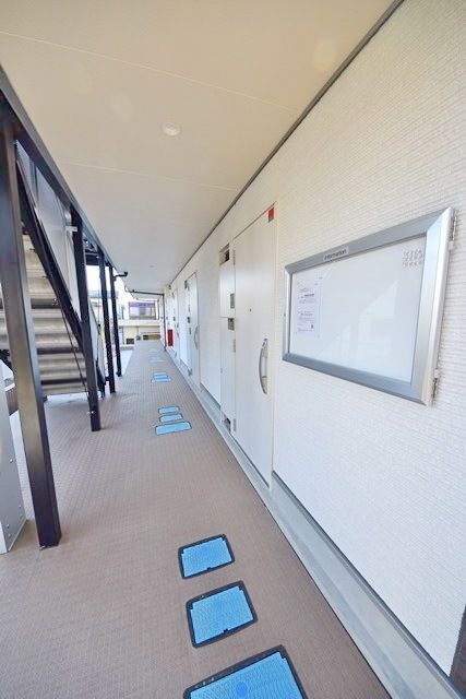 エントランス　★タウンハウジング大和店はWEB接客対応店です★