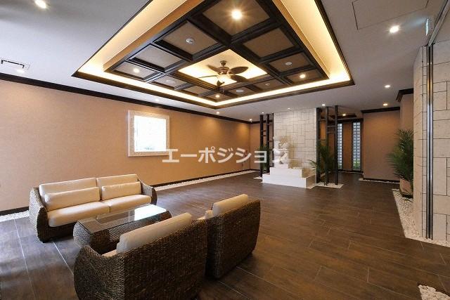 ロビー　プレジオ難波