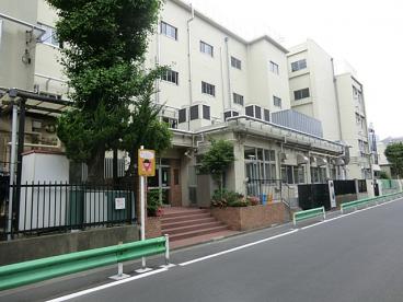 小学校　江東区立第四砂町小学校（小学校）まで327m