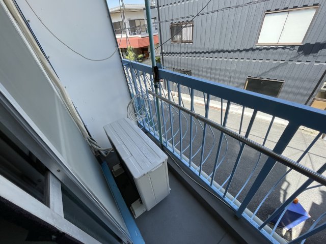 バルコニー　(参考)同マンション他部屋の写真