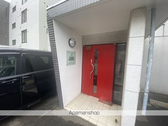 エントランス　エントランス